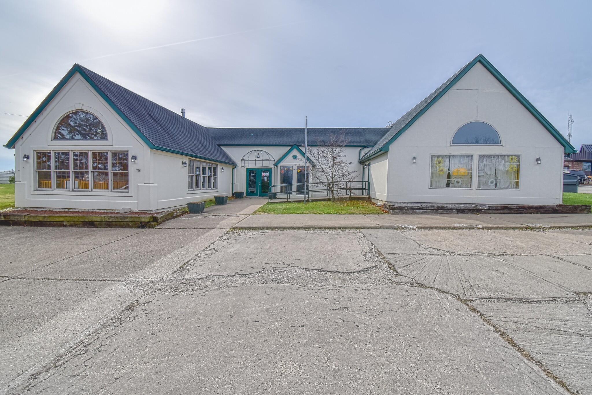 126 S Main St, Dry Ridge, KY for sale Building Photo- Image 1 of 1