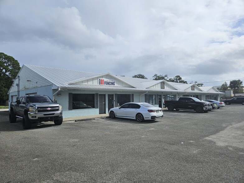 282 Clearlake Rd, Cocoa, FL for sale - Building Photo - Image 2 of 9