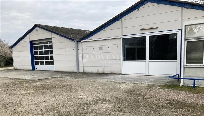 Flex in Saint-Ouen for lease - Building Photo - Image 2 of 7