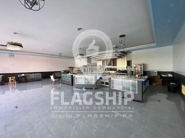 Retail in L'ISLE-ADAM for lease - Interior Photo - Image 3 of 9