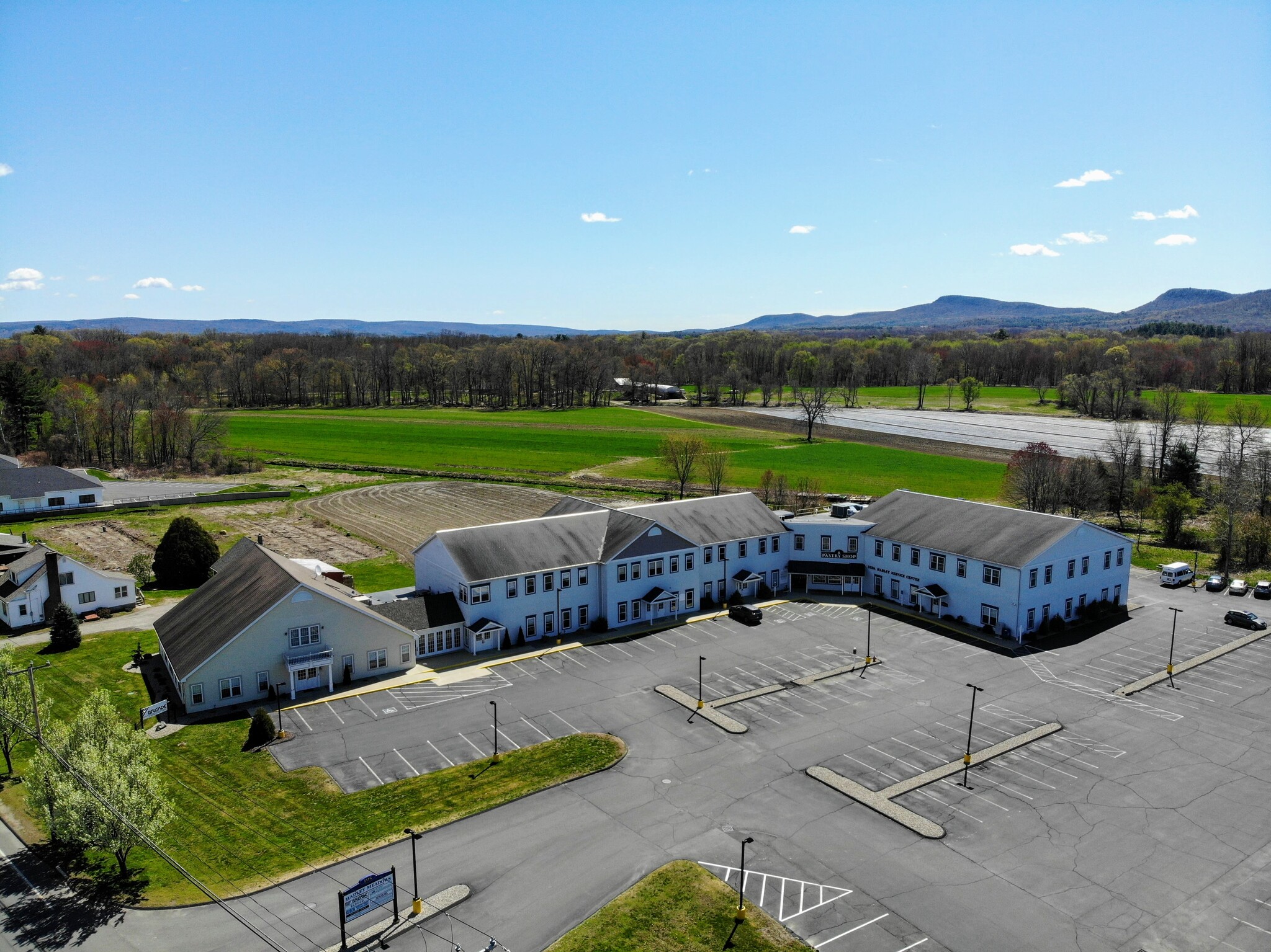 195 Russell St, Hadley, MA for lease Building Photo- Image 1 of 3