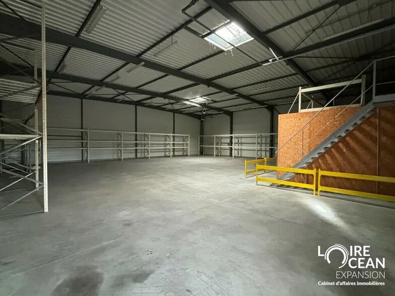 Flex in Ancenis-Saint-Géréon for lease - Interior Photo - Image 2 of 4