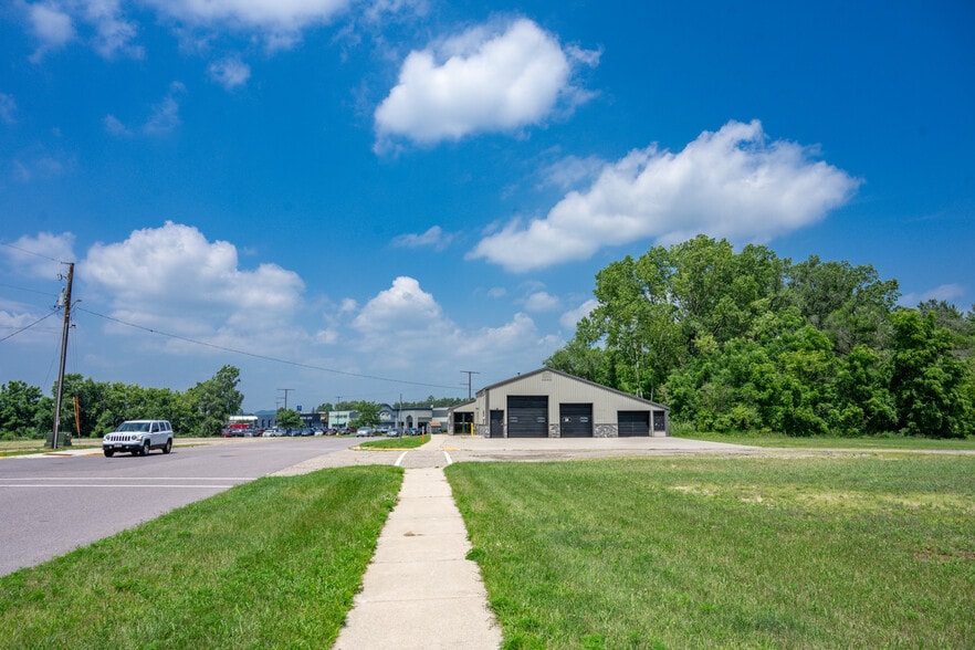 0.917 Acres Prospect, Mauston, WI for sale - Building Photo - Image 3 of 17