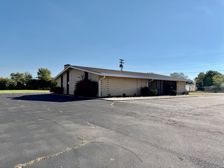2455 Stanley Ave, Dayton, OH for sale - Building Photo - Image 1 of 32