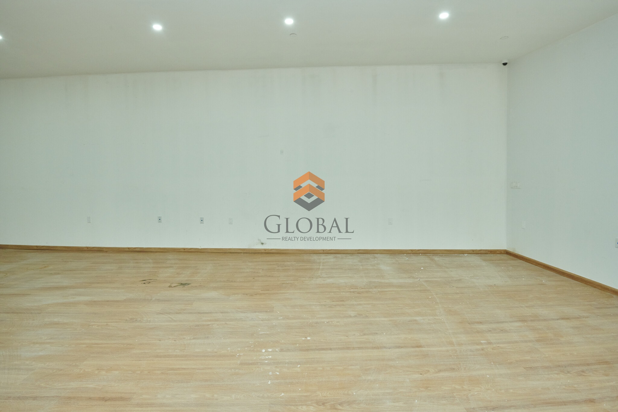 2039 Westchester Ave, Bronx, NY for lease Interior Photo- Image 1 of 6