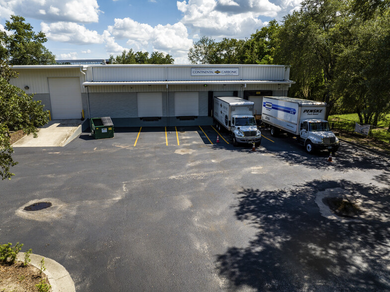 6705 Parke E Blvd, Tampa, FL for lease - Building Photo - Image 2 of 11