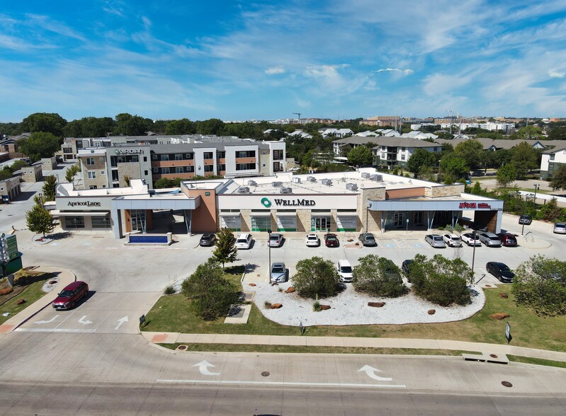 500 Fort Worth Dr, Denton, TX for sale - Building Photo - Image 1 of 7