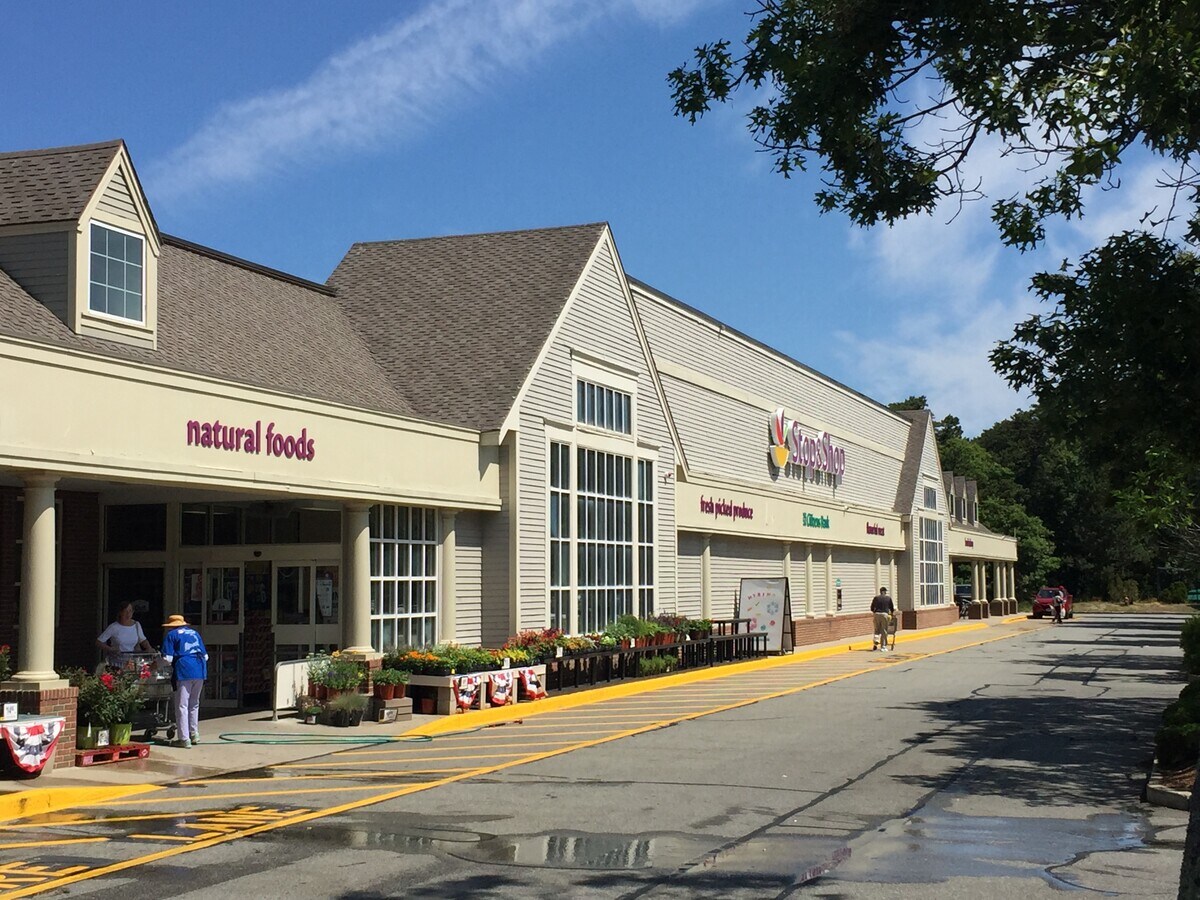 4155 Long Pond Dr, South Yarmouth, MA 02664 Stop & Shop Plaza