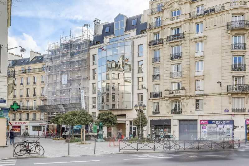Office in Paris for lease - Building Photo - Image 1 of 2