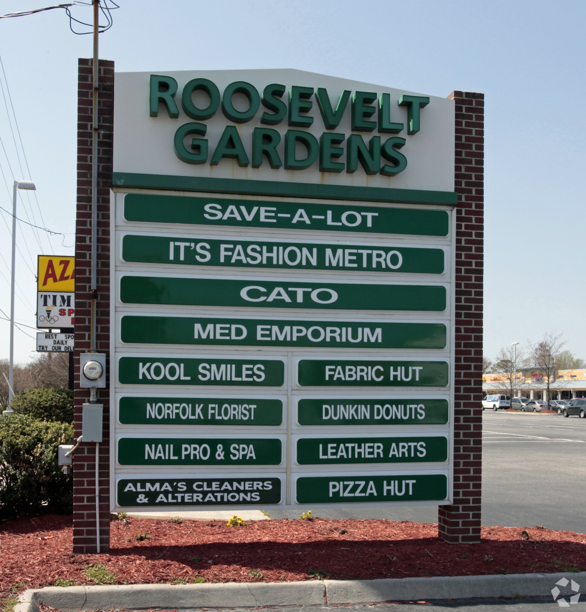 23002378 E Little Creek Rd, Norfolk, VA 23518 Roosevelt Gardens