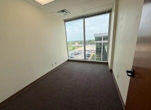 1106 Clayton Ln, Austin, TX for lease Interior Photo- Image 1 of 1