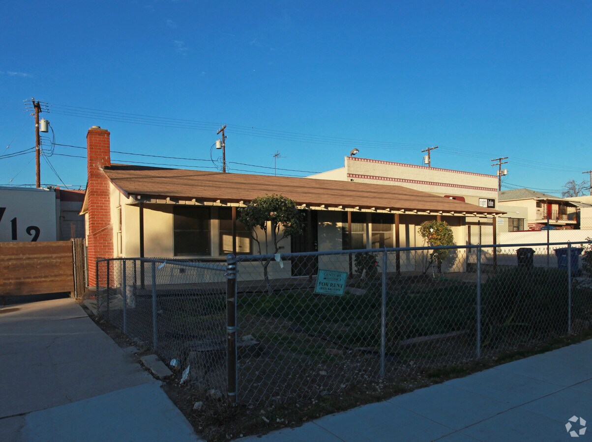 715 S Main St, Burbank, CA 91506