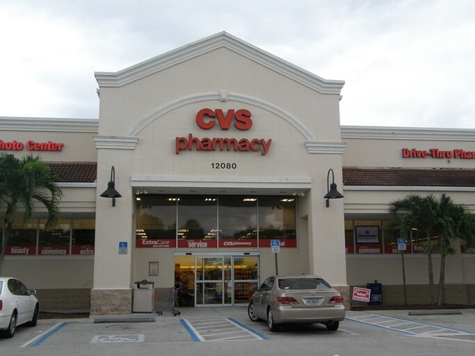 12040 Jog Rd, Boynton Beach, FL for lease Primary Photo- Image 1 of 4