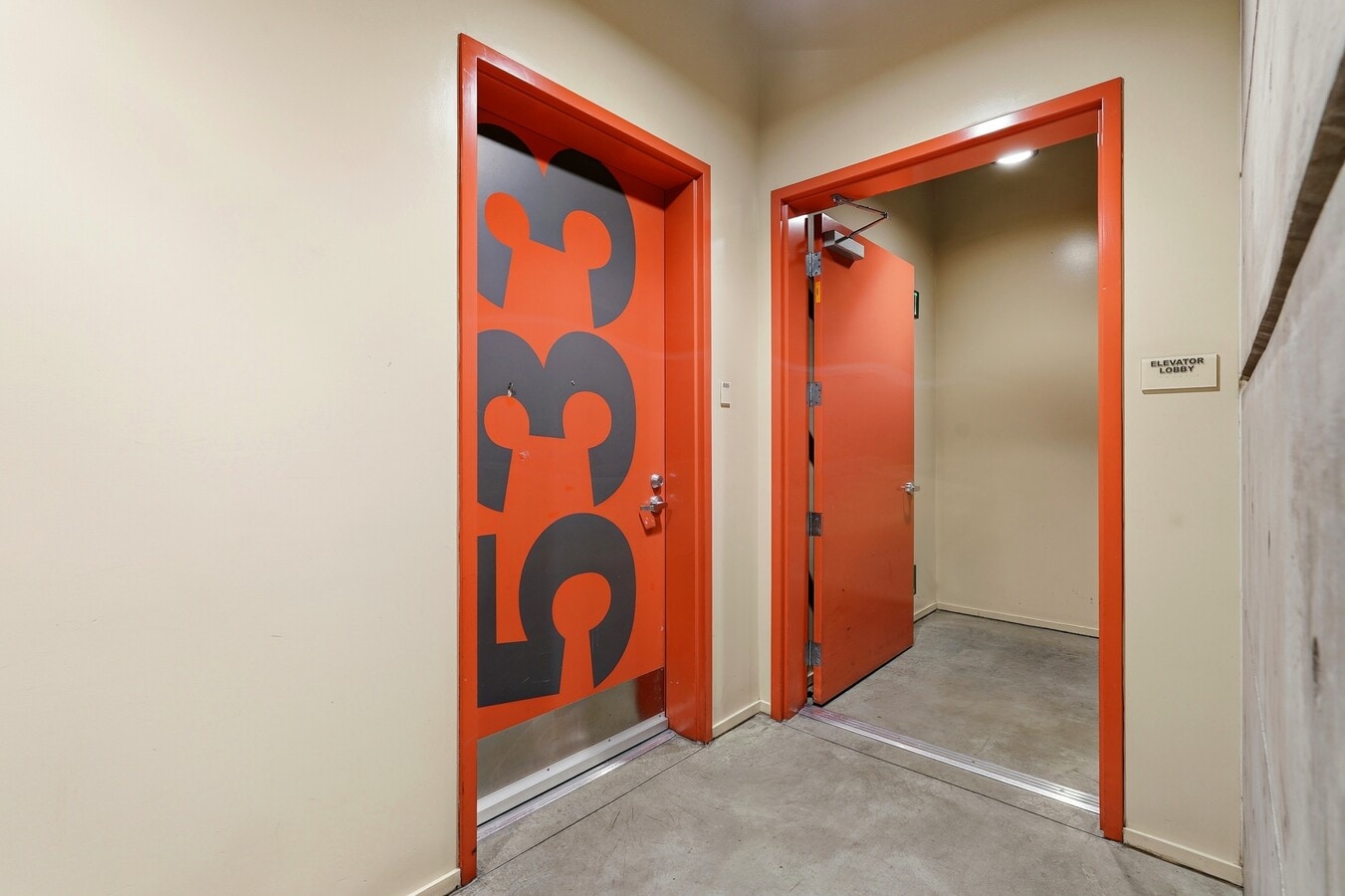 500-530 S Hewitt St, Los Angeles, CA 90013 - Unit 533 - - Interior Photo - Image 1 of 42