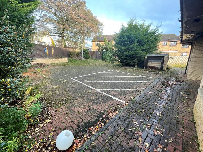 Colston Rd, Airdrie for sale - Building Photo - Image 2 of 24