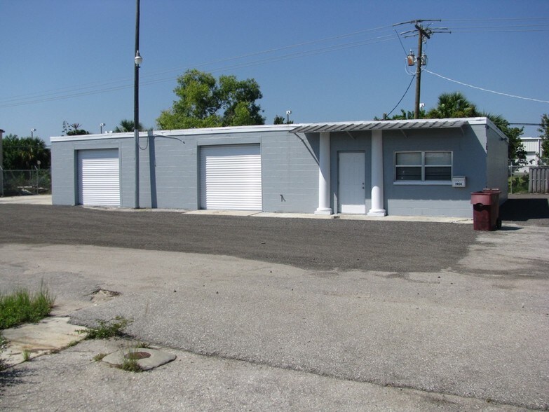Honda Of Fort Myers >> 1904 Honda Dr Fort Myers Fl 33907 Industrial Space For Honda Of Fort Myers >> 1904 Honda Dr Fort Myers Fl 33907 Industrial Space For