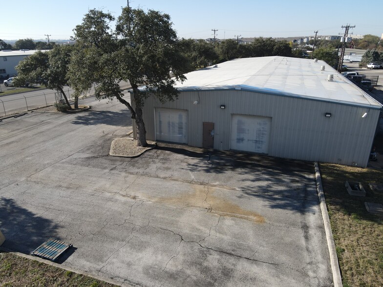 15315 Capital Port Dr, San Antonio, TX for lease - Building Photo - Image 3 of 11