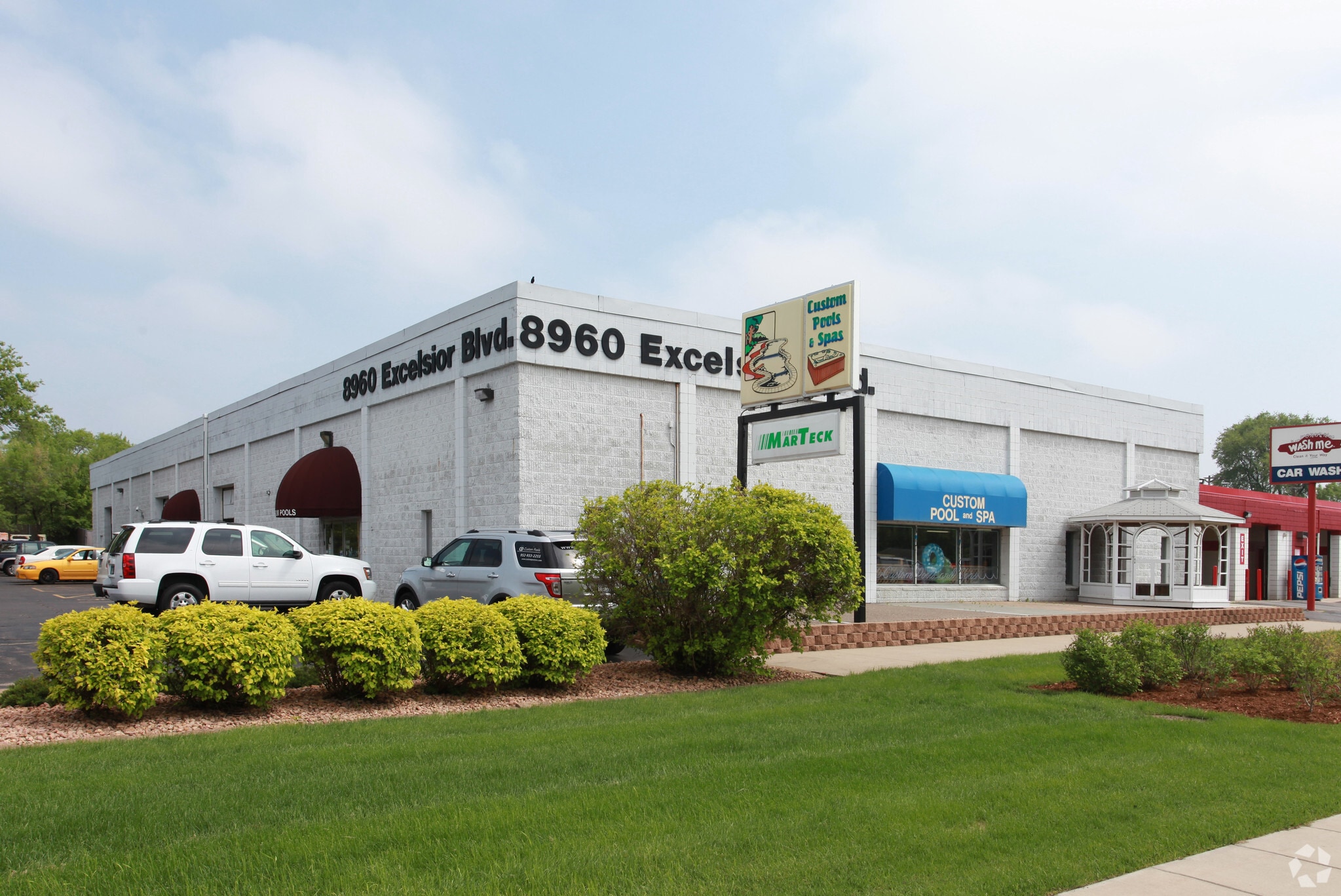 8960 Excelsior Blvd, Hopkins, MN for lease Building Photo- Image 1 of 17