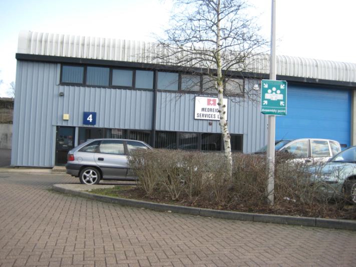 Maxwell Way, Crawley for lease - Building Photo - Image 2 of 4