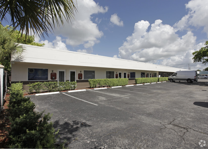 253 SW 27th Ave, Fort Lauderdale, FL for lease - Building Photo - Image 1 of 5