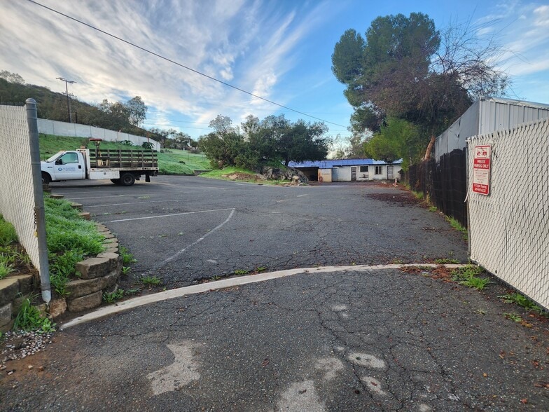 14475 Olde Highway 80, El Cajon, CA for lease - Building Photo - Image 3 of 6