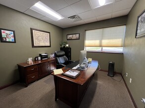 518-540 S Westland Dr, Appleton, WI for lease Interior Photo- Image 2 of 12