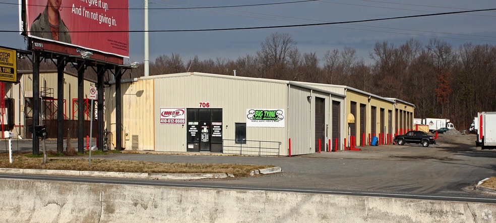 706 Pulaski Hwy, Joppa, MD for lease - Primary Photo - Image 1 of 2