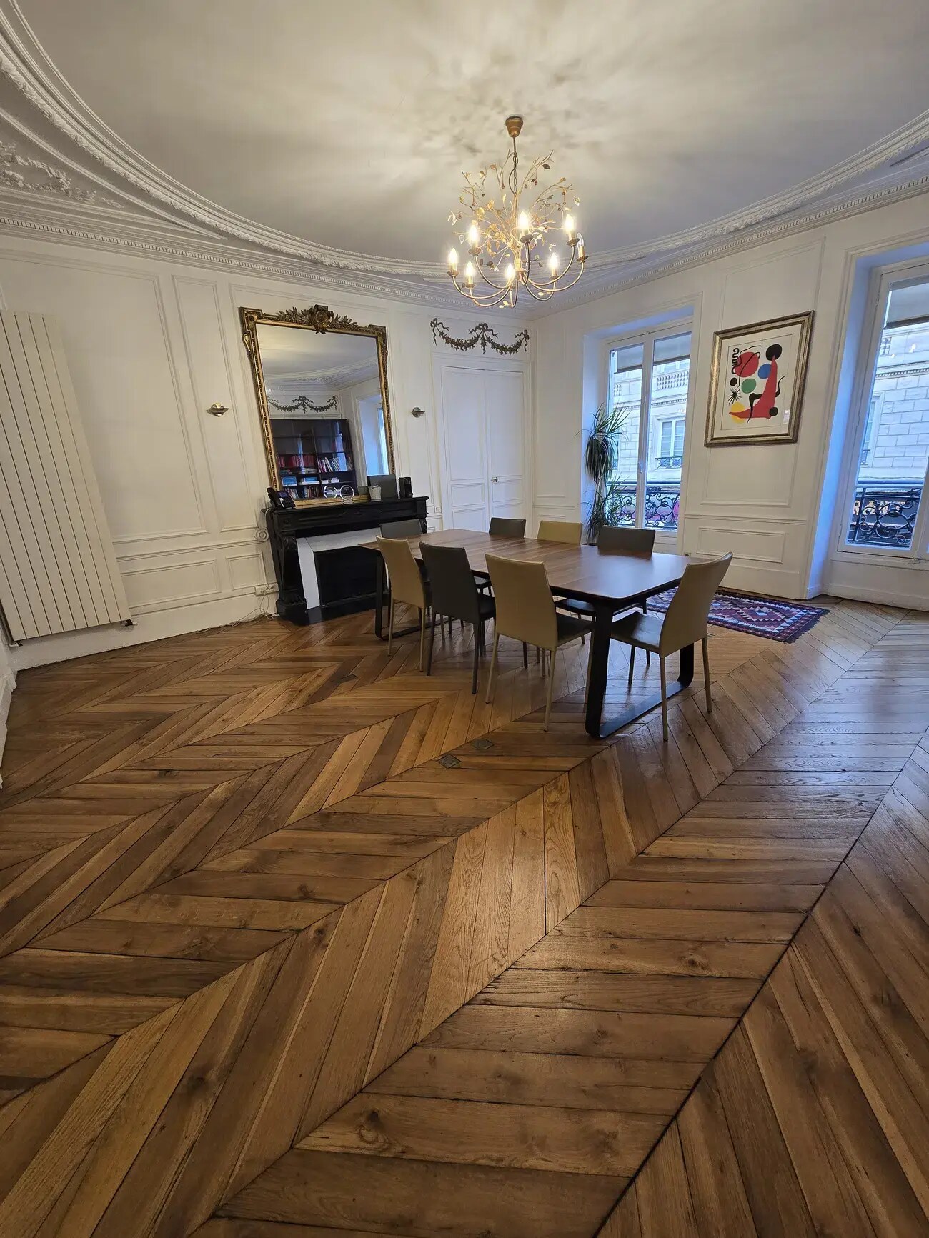 Office in Paris for lease Interior Photo- Image 1 of 5