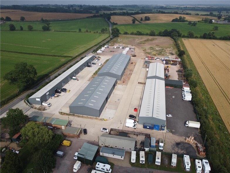 Eastern Way, Heath And Reach for lease - Aerial - Image 2 of 9