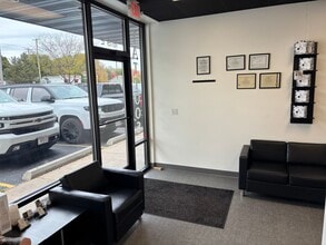 1619 W College Ave, Appleton, WI for lease Interior Photo- Image 2 of 6