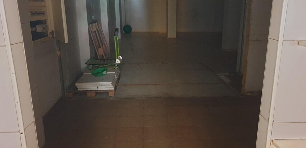 Retail in Elche for sale - Building Photo - Image 2 of 9