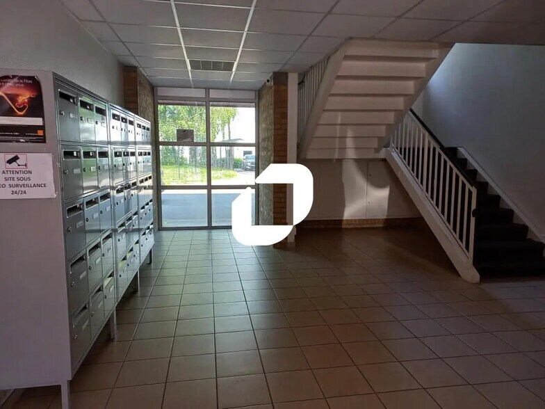 24 Rue Paul Langevin, Lezennes for lease - Interior Photo - Image 3 of 10