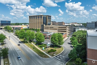 9500-9520 W Higgins Rd, Rosemont, IL - AERIAL  map view