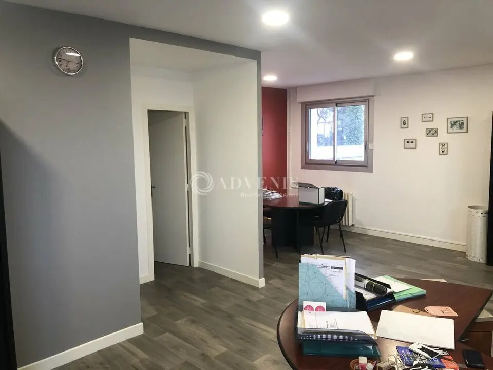 Office in Vandoeuvre-les-Nancy for lease Interior Photo- Image 1 of 10