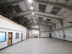 110 Morden Rd, Mitcham for lease Interior Photo- Image 1 of 1