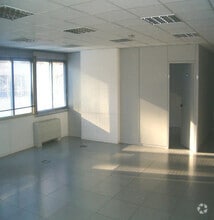 Calle del Doctor Fleming, 51, Madrid, Madrid for lease Interior Photo- Image 2 of 3