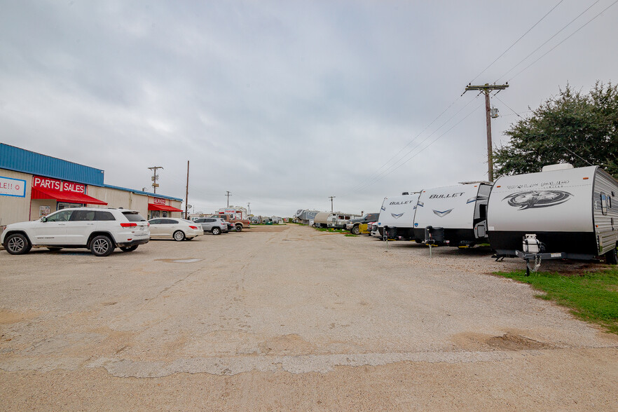 12202 N Navarro St, Victoria, TX for sale - Building Photo - Image 3 of 29