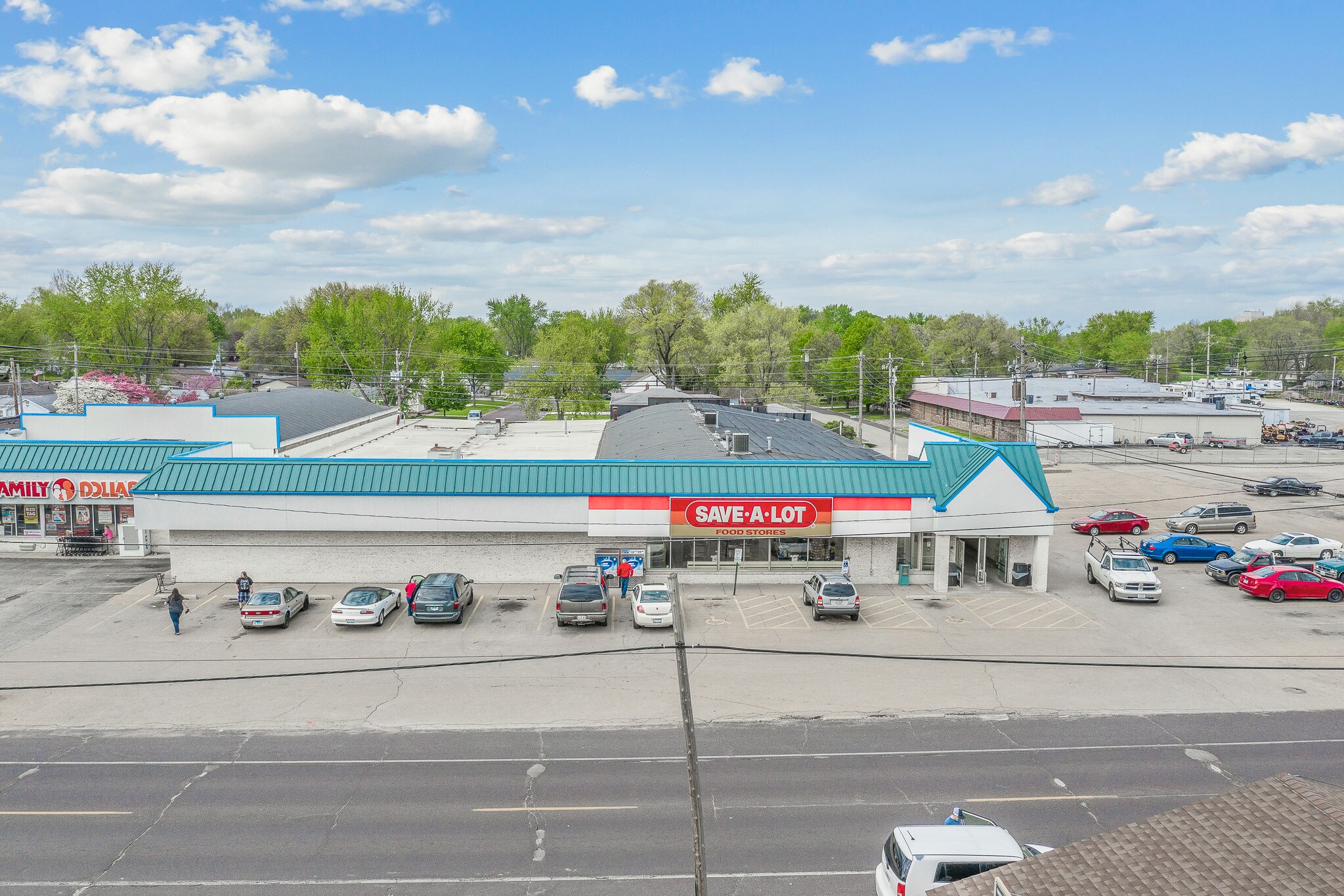 1001-1105 Derby St, Pekin, IL for sale Building Photo- Image 1 of 1