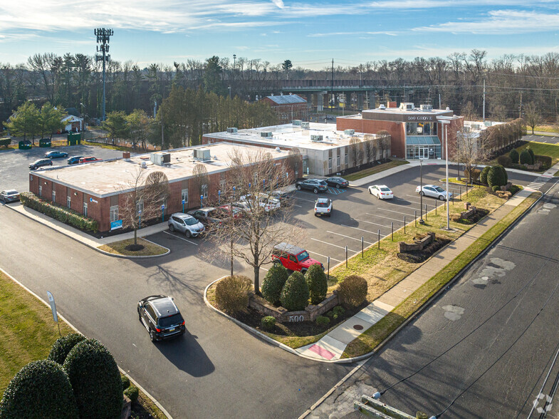 500 Grove St, Haddon Heights, NJ for lease - Primary Photo - Image 1 of 14