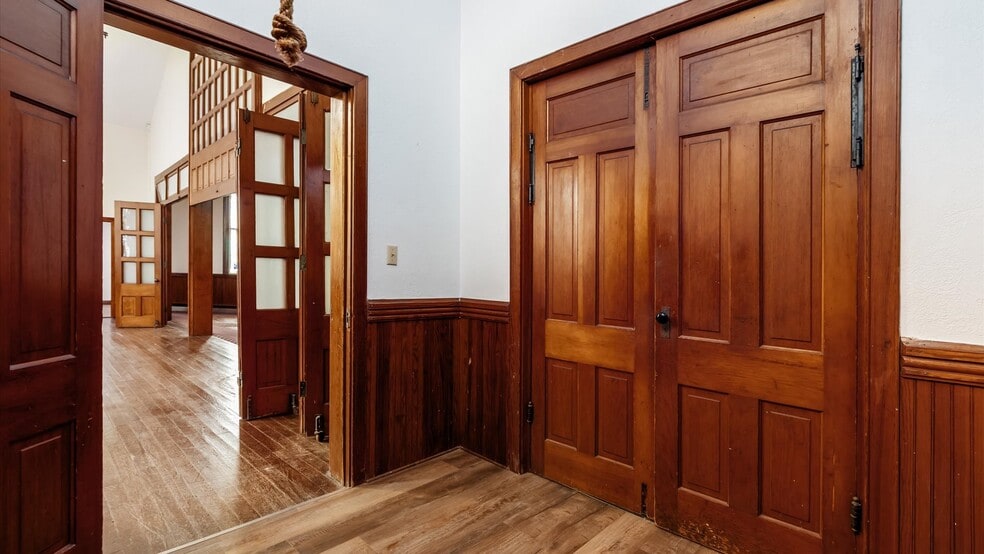 5831 Canal NE Rd, Pleasantville, OH for sale - Building Photo - Image 2 of 8