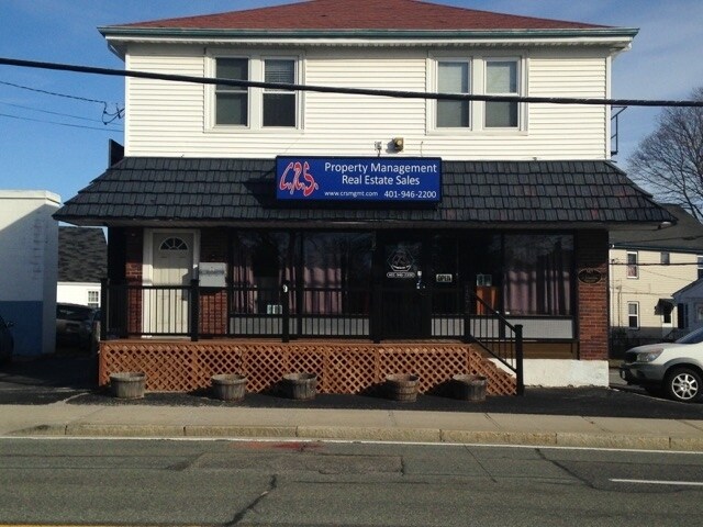 1572-1574 Elmwood Ave, Cranston, RI for sale - Primary Photo - Image 1 of 1