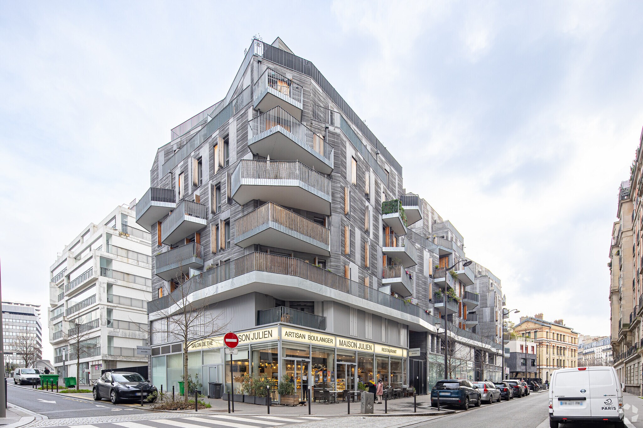 Office in Paris for lease Primary Photo- Image 1 of 6