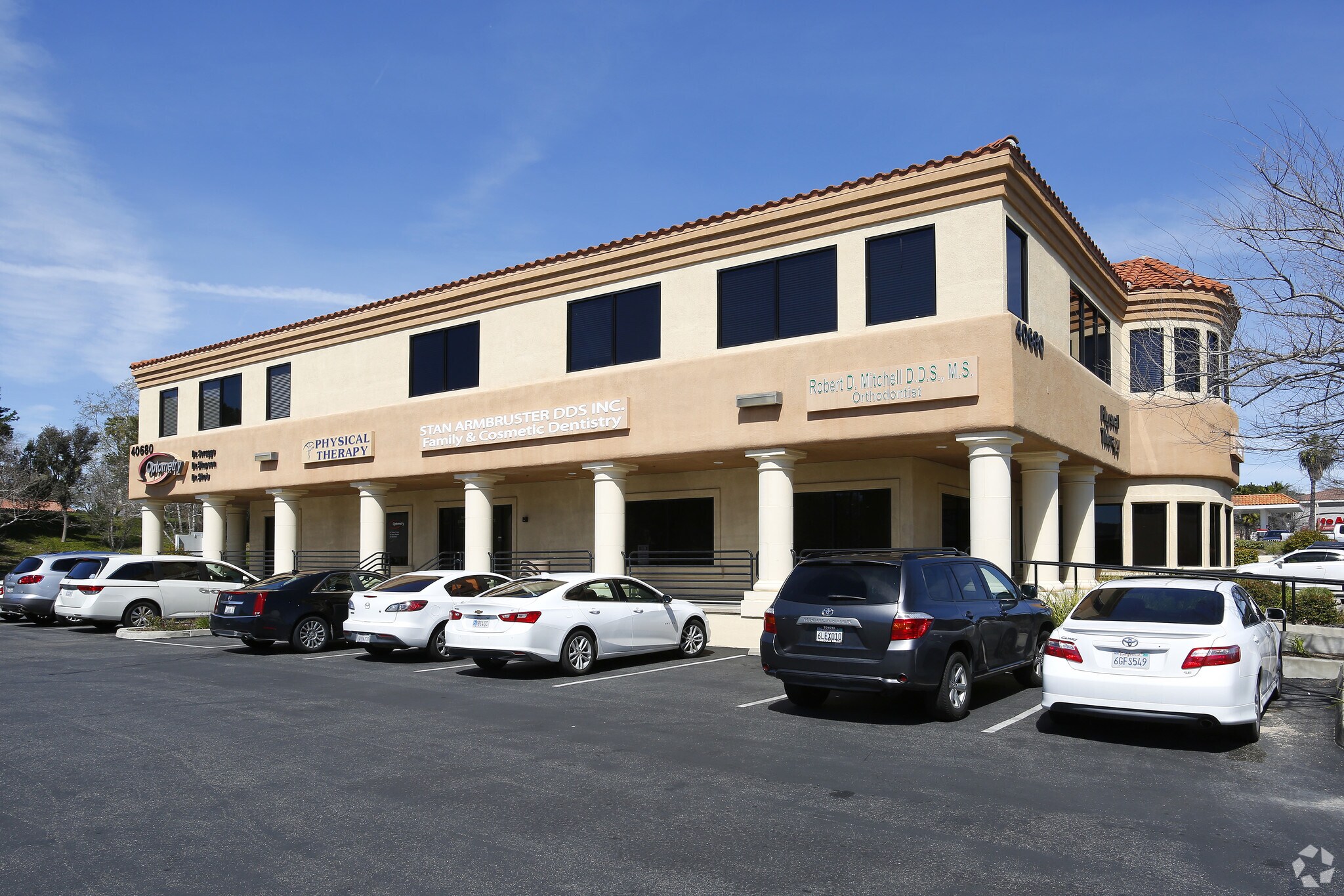 40680 California Oaks Rd, Murrieta, CA 92562 Oak Creek Office Bldg