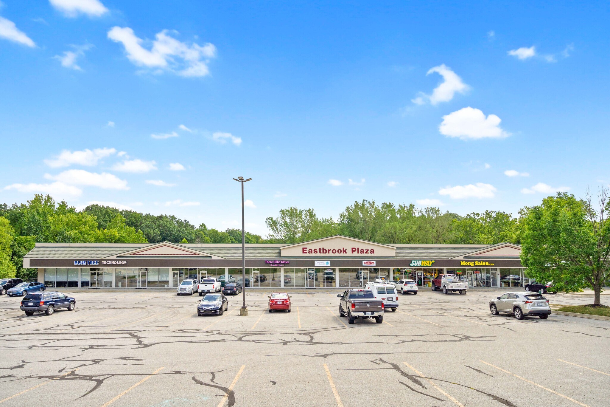 1825-1847 NW Vivion Rd, Kansas City, MO for lease Building Photo- Image 1 of 9