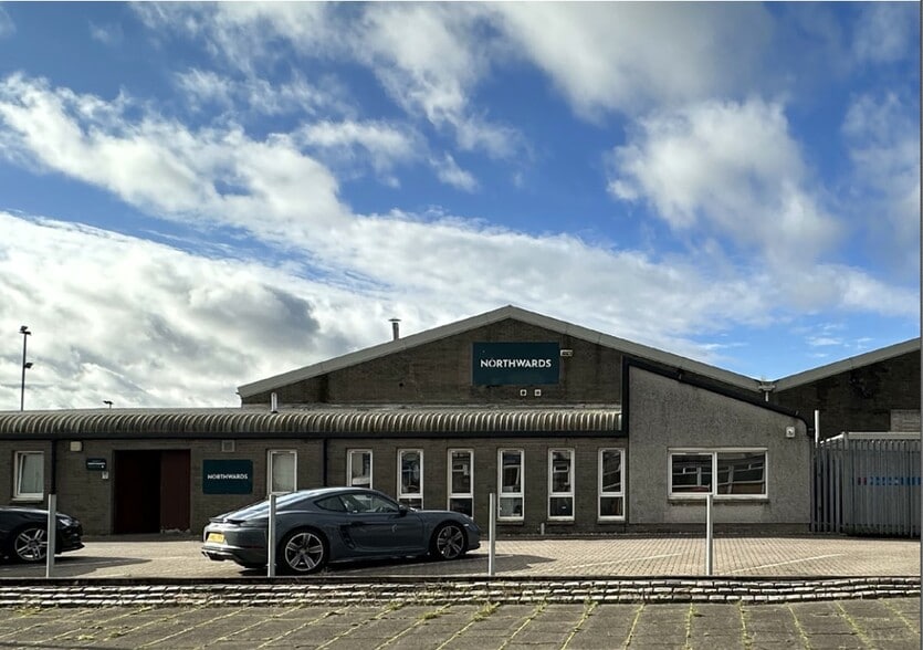 2 Limekilns Rd, Cumbernauld for sale - Primary Photo - Image 3 of 7