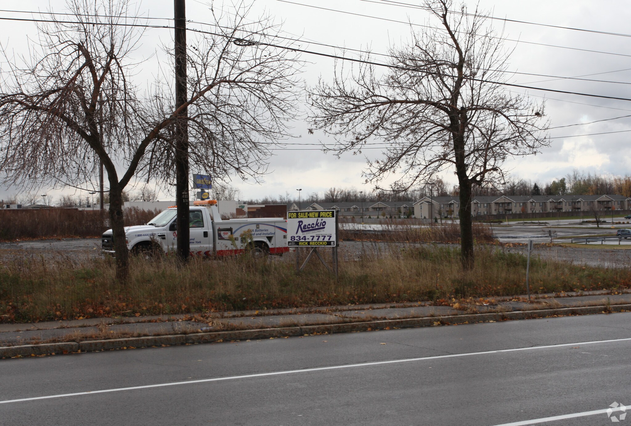 5 French Rd, Cheektowaga, NY for sale Primary Photo- Image 1 of 1