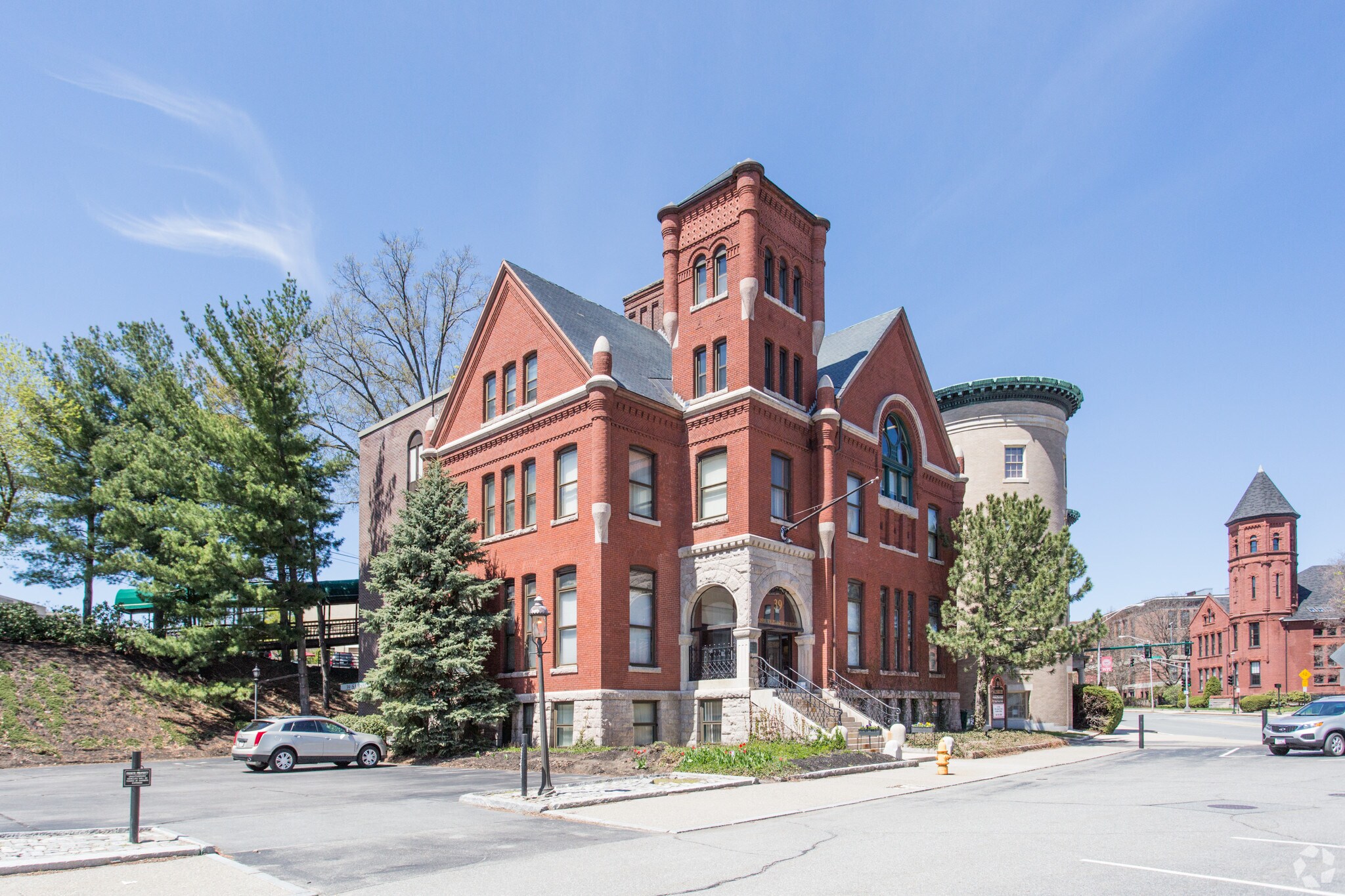 39 Salisbury St, Worcester, MA 01609 39 Salisbury St