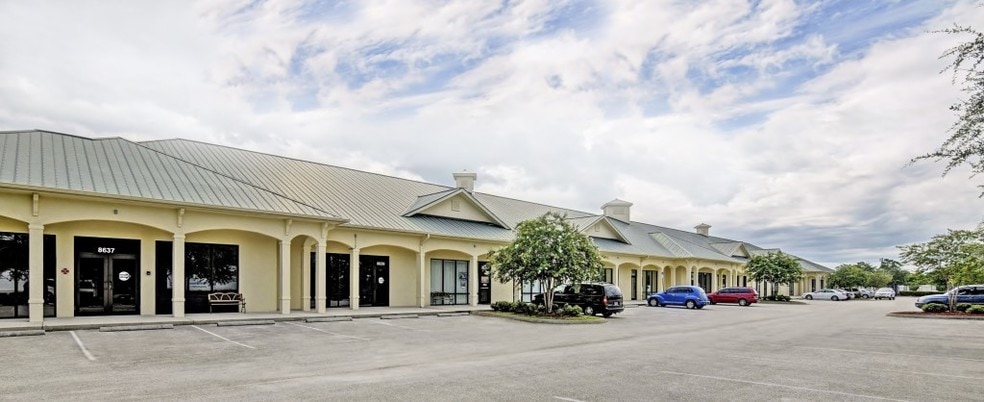8611-8635 US Hwy 1, Port Saint Lucie, FL for lease - Building Photo - Image 2 of 4
