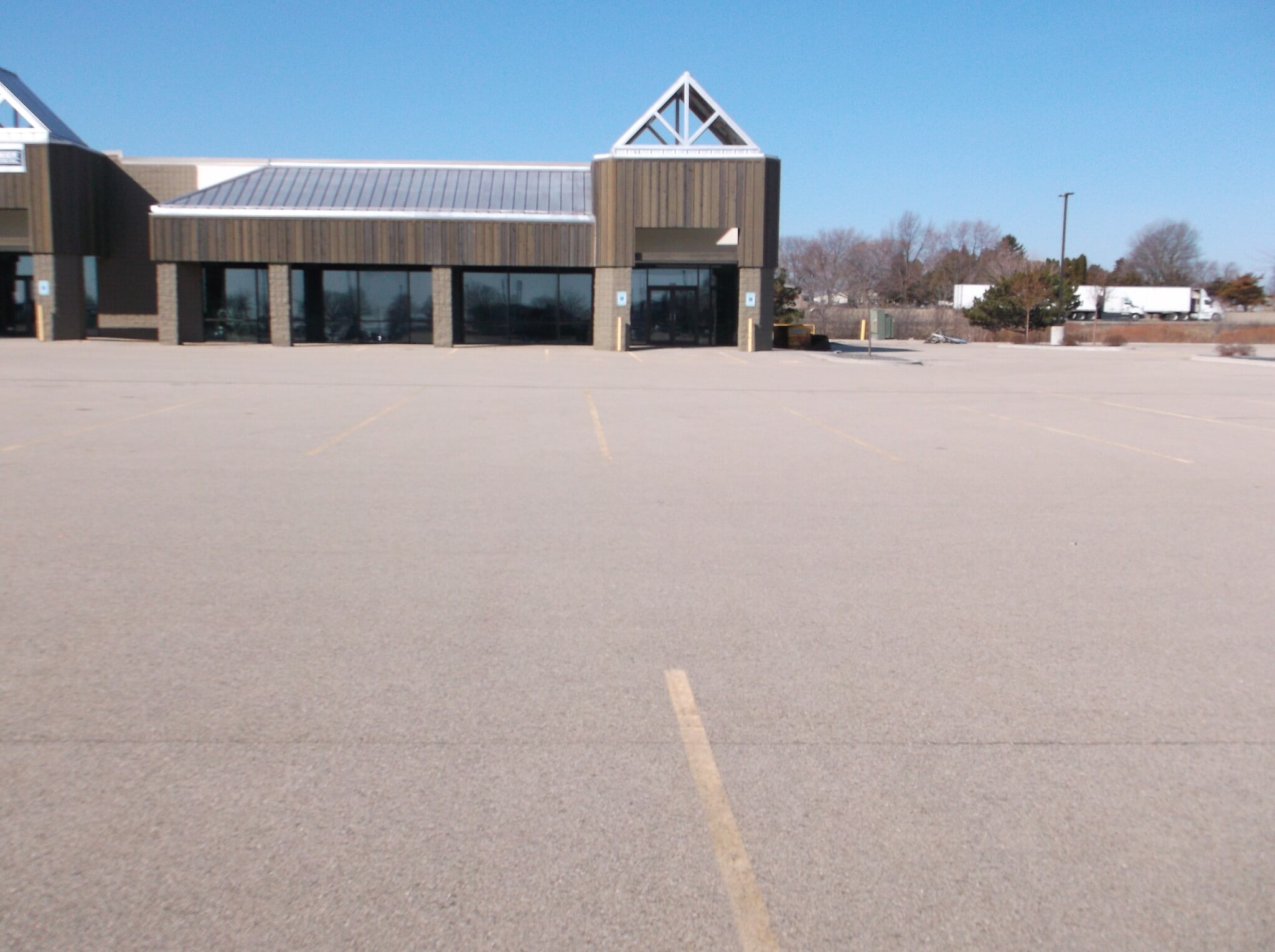 2035 Koeller St, Oshkosh, WI for sale Other- Image 1 of 2