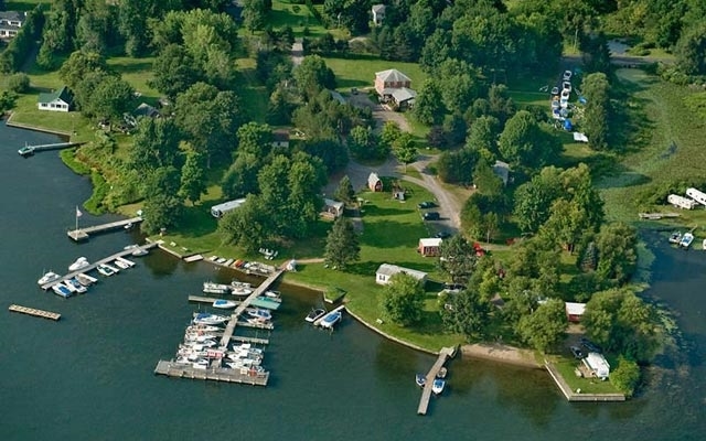 14424 W Bay Rd, Sterling, NY for sale - Primary Photo - Image 1 of 1